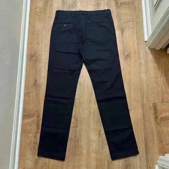 DOCKERS | Slim Fit Flex Comfort Pants - Picture 4 of 4